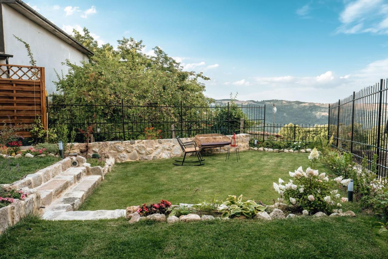 B&B Gli Archi Аббадія-Сан-Сальваторе Екстер'єр фото